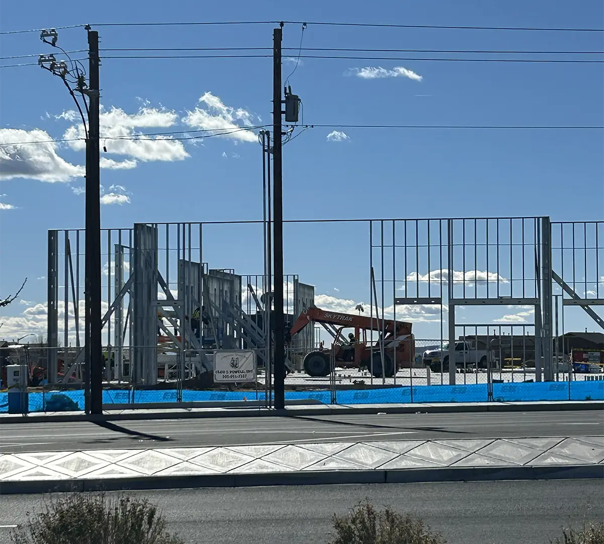 Construction vehicle within construction area of Sombra del Oeste.